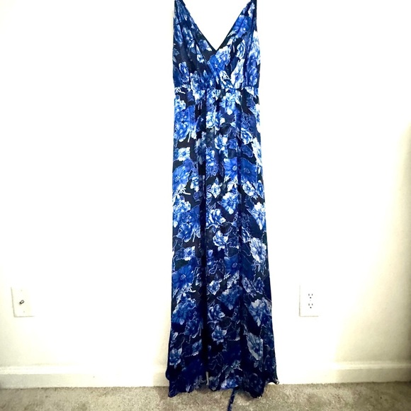 NWT Alice + Olivia Samantha Floral Faux Wrap Maxi Dress 8DREAM FLORAL ROYALTY - Picture 5 of 6